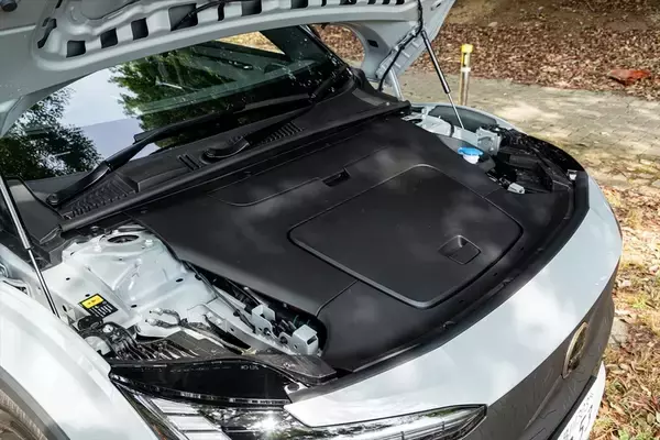 「ボルボのEV「EX30クロスカントリー」は四輪駆動化しつつ乗り心地と加速が激変した」の画像