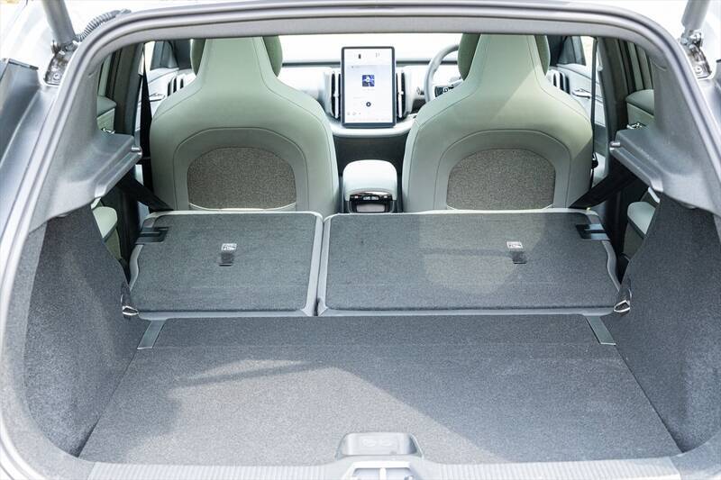 ボルボのEV「EX30クロスカントリー」は四輪駆動化しつつ乗り心地と加速が激変した