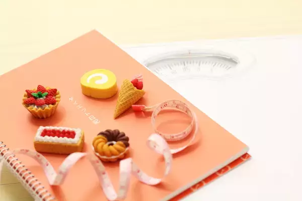 止まらない食欲をストップしたい！原因や打ち勝つテクニックとは？