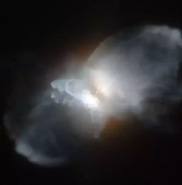 「ハッブル望遠鏡がとらえた「凍てつくしし座星雲」」の画像