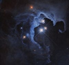 青く輝く星雲に囲まれた若い変光星「おうし座HP星」　ハッブル望遠鏡が撮影