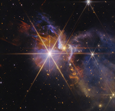 生まれたばかりの星々「おうし座FS」をジェイムズ・ウェッブ宇宙望遠鏡がとらえた