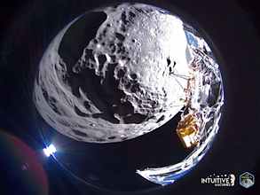 民間月着陸船の降下中、高度10kmから撮影された月面