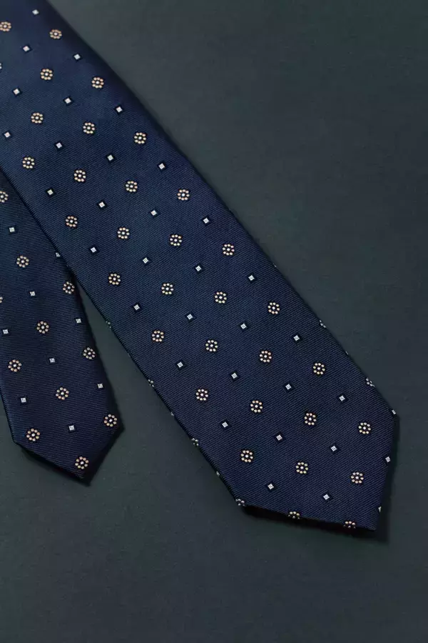 「【THE SOLE × ネクタイマエストロ × SHIPS】別注ネクタイ企画が実現！3月13日（金）より予約開始」の画像