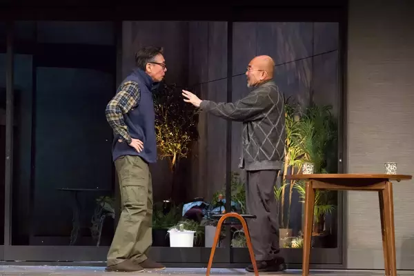 竹中直人と生瀬勝久の演劇ユニット・竹生企画第四弾『マイクロバスと安定』2月22日(日)テレビ初放送！CS衛星劇場