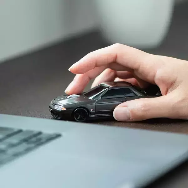 「まるでミニカーな「日産スカイライン GT-R（BNR32）」型 無線マウス、Amazonで予約販売開始！」の画像