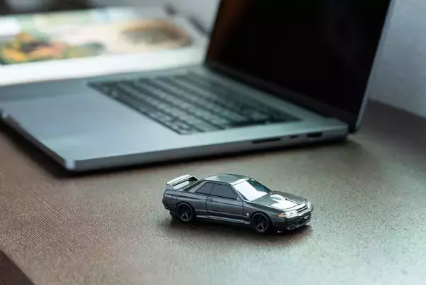 「まるでミニカーな「日産スカイライン GT-R（BNR32）」型 無線マウス、Amazonで予約販売開始！」の画像