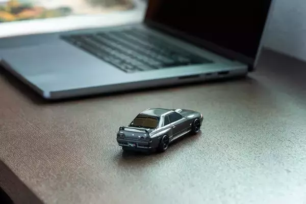 「まるでミニカーな「日産スカイライン GT-R（BNR32）」型 無線マウス、Amazonで予約販売開始！」の画像