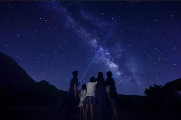 東京の離島神津島で“釣って泊まって星に浸る3日間”