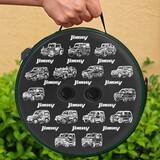 「『歴代のジムニーが並ぶ』折りたたみスツール、製品リニューアルで予約販売開始！」の画像1