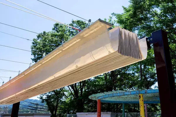 「気候変動から、人・資産・未来を守る屋外インフラ　大型開閉式シェード「テラスフィア」の販売を開始」の画像