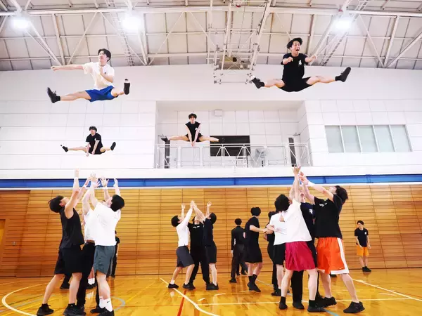 「チアするサラリーマン「Cheer Re-Man's（チアリーマンズ）」過去最大規模の単独公演を開催！稽古場インタビューが到着」の画像