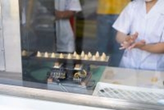 【焼き立てミニひよ子の実演も！】5/16-5/31「ひよ子本舗?野堂」博多エキナカマイング POP UP SPACEに登場!