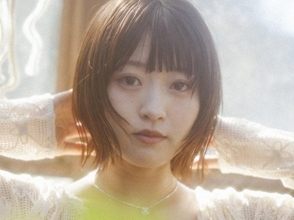 映画 告白 でデビューし、特撮ドラマ ウルトラマンタイガ ヒロイン役や恋愛ドラマでも注目を集める女優・吉永アユリ が、花王株式会社 の人気ブランド「めぐりズム」新CM『貼る炭酸ジェルパックFOOT 推し活応援篇』に出演中！
