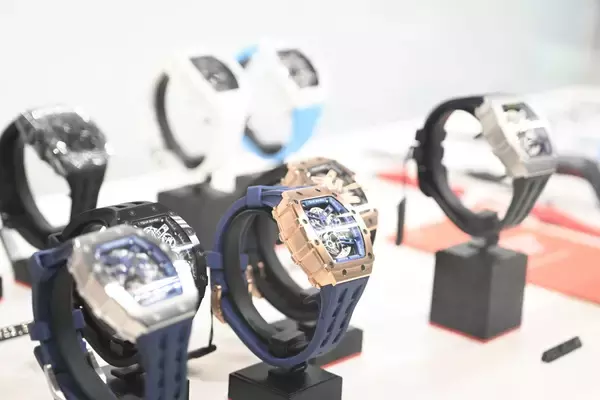 「香港発ラグジュアリースポーツウォッチ「TSAR BOMBA(サーボンバ)」 - 西参道・コントワーヌにて期間限定POP-UP開催」の画像