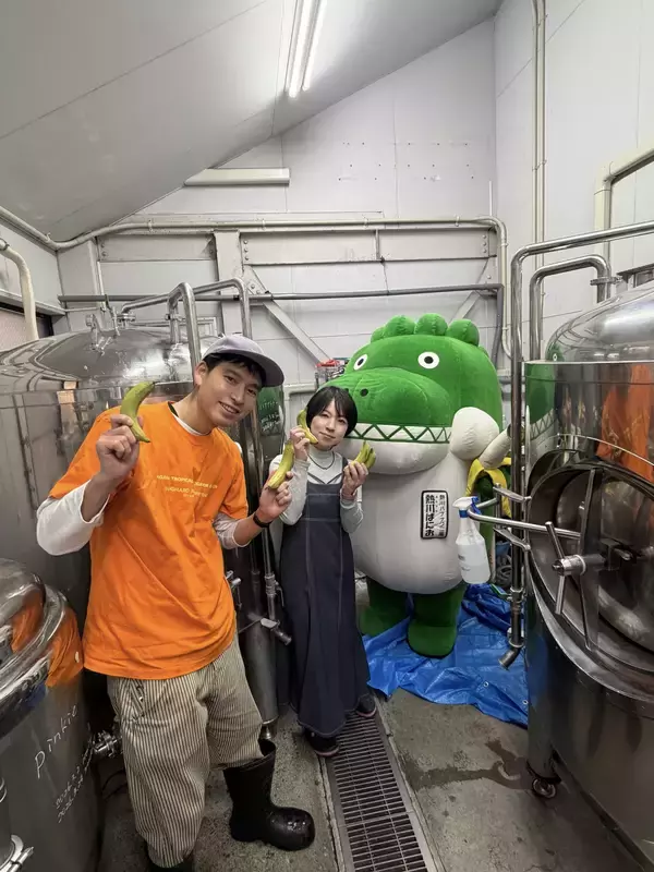 「“あえて青い”バナナをもう一度見つめ直した一杯『Izu Banana Pils』新発売！」の画像