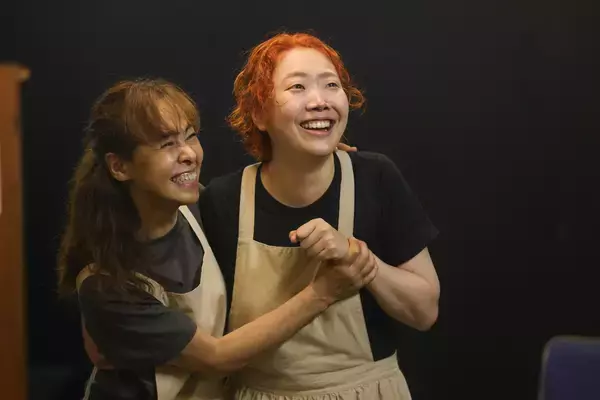 「かつて”精神異常”とされた二人の女性を描く名作戯曲　演劇企画イロトリドリノハナ『エアスイミング』再演　シアター風姿花伝にて開演間近」の画像