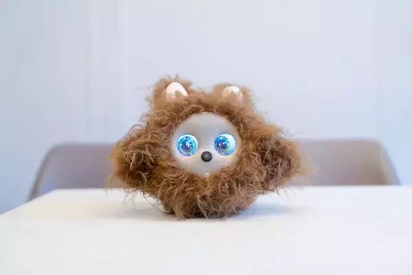 「自然な会話ができるAIぬいぐるみ「KOTTI(コッティ)」Makuakeにて2026年5月28日より先行販売開始」の画像