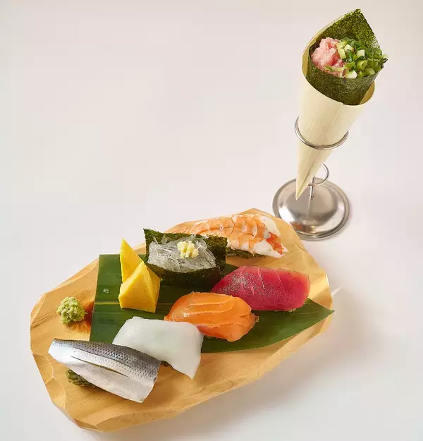 「新東名高速道路 上り線 NEOPASA駿河湾沼津【おさかな丼屋 とと丸食堂】ランチ限定の握り寿司3商品とおっきい軍艦寿司を12月19日(金)より販売開始！」の画像