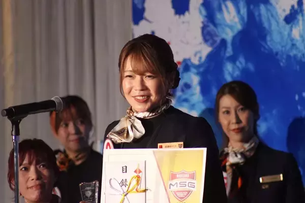 「「マルハンサービスグランプリ2026 東日本カンパニー大会」を開催！3,600名から、おもてなしNo.1の「接遇の頂点」が決定！トップレベルのホテルマンやレストランのプロフェッショナルも認めた最上級の接遇力」の画像