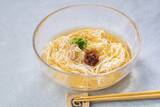 「猛暑で食欲が落ちる夏に　ご飯・麺・冷奴に合う「鬼うま！夏メシ革命」新発売」の画像3