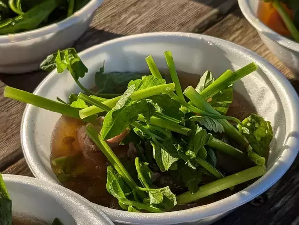 「冬の味覚を大盤振る舞い！ゆりあげ港朝市にて「せり鍋まつり」開催！」の画像