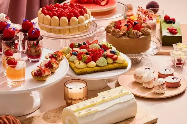 「「スプリング ベリーズ」大分のベリーが輝く、春の贅沢ストロベリー・スイーツビュッフェを開催｜」の画像