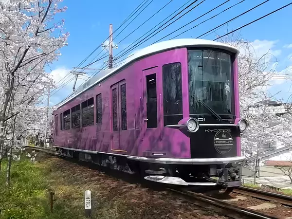 「関西以西の中小事業者の受賞・単車運行の路面軌道用車両の受賞でともに史上初嵐山線　モボ１形「KYOTRAM」が「２０２６年 ブルーリボン賞」を受賞」の画像