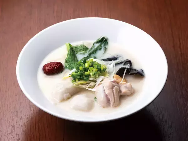 「行列ができる千葉発ラーメン店が本気で作った『麻辣湯』が話題！ 11時間煮込んだ鶏白湯×20種薬膳「KOTOBUKI麻辣湯」新登場｜麺屋ことぶき【ユニモちはら台店】」の画像