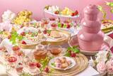 「＜いちごスイーツ×食べ放題ビュッフェ＞3月より春メニューが登場！鮮度抜群の豪華食材を食べつくす！大江戸三つ星バイキング」の画像1