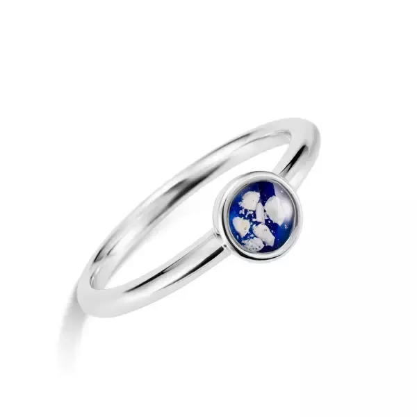 「＜ケイウノ＞新作メモリアルジュエリー『クオーリア』“想い出をカタチに” 故人・ペットの遺骨を納めるリング（指輪） 4種類を3月発売」の画像