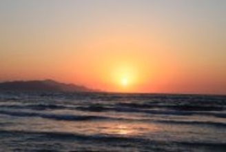 【6大特典付】夕日染まる丹後の海で、とびきり美味しい旅へ。一人旅も大歓迎！　/ 京都府京丹後市夕日ヶ浦温泉「夕日浪漫　一望館」