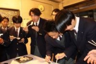 【岡山理科大学】東岡山工業高生が育てた“幻の高級魚”タマカイの試食会開催