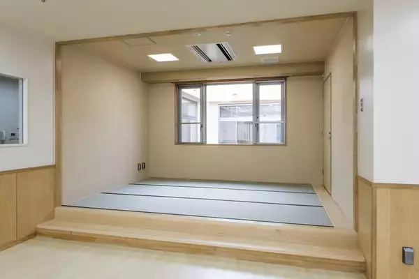 「『木の塗り壁 Mokkun(R)』が解き明かす「木の香り」の可能性　最新研究で判明した作業効率、ストレス抑制と快眠をサポートする“森林浴”の科学的根拠を公開」の画像