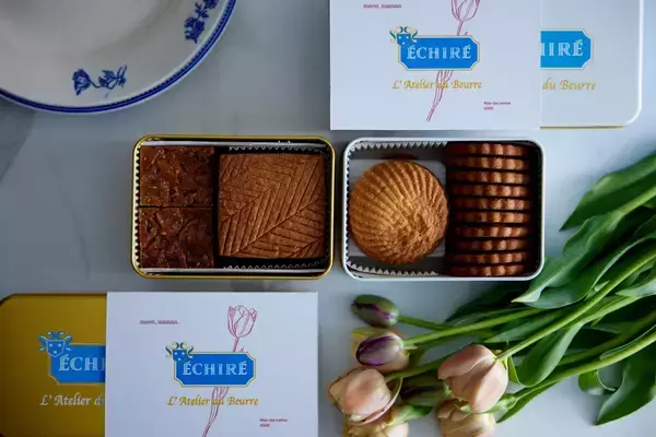 「“Merci（ありがとう）”を伝える母の日ギフト焼き菓子のアソート「パケ フェット デ メール」新発売限定デザインのスリーブやパッケージも登場」の画像