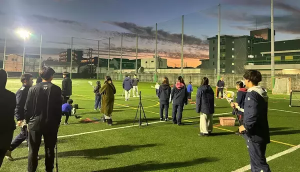 大学スポーツによる地域振興の取り組みの事業化をめざし　起業家志望学生がラクロス体験と物販のコラボイベントを開催