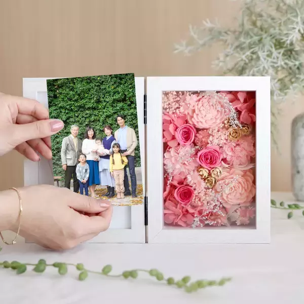 「大切なお母さんへ、思い出の一枚を添えて　フォトフレーム購入者限定、思い出のお写真の無料印刷キャンペーンを実施！」の画像