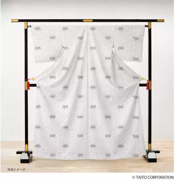 「スペースインベーダーと出会った、本場奄美大島紬　日本最古※の染色織物と日本発のビデオゲームキャラクターがコラボ　2026年3月20日(金)よりクラウドファンディングにて予約販売開始」の画像