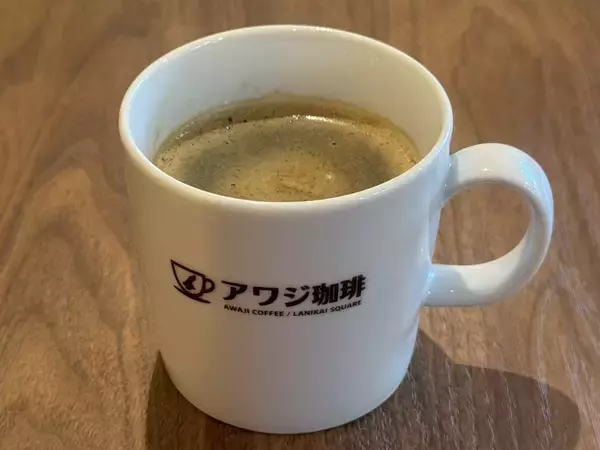 「【淡路島】地域の人々と旅人が交錯する喫茶店「アワジ珈琲」OPEN!朝と昼で表情を変える2つの珈琲朝8時から営業、モーニングセット500円」の画像