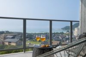 海景と麦香のさりげない贅沢。 海の京都・丹後で、2週間だけの静やかなひととき。｜夕日ヶ浦温泉「佳松苑 別邸ふうか」