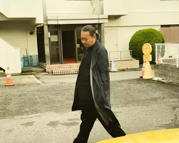 「岡本太郎記念館、企画展「佐内正史 雷写」を3月14日より開催　岡本太郎と写真家・佐内正史、時代を超えた2人のアーティストの対峙」の画像