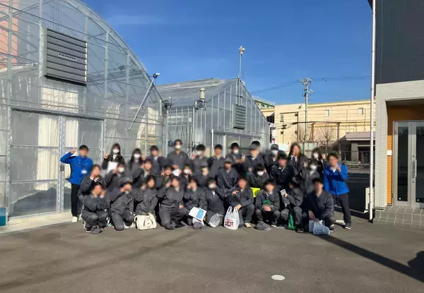 「次世代農業人材育成へ向け、農業高校生がDPTの研究用圃場を見学～可児研究所のスマート農業技術を体験～」の画像