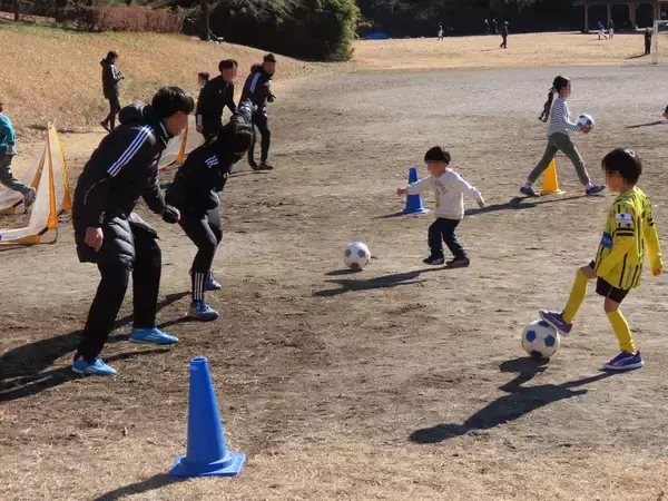 【2026/1/24(土)】「FC町田ゼルビア」所属コーチが指導！小山田緑地で「親子で楽しむサッカー教室」を開催