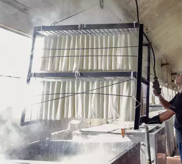 丹後ちりめん精練工場「TANGO OPEN CENTER」冬季向け屋内オープンファクトリー体験を強化