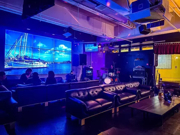 「【1/8開催】土浦初のマジック×生バンドカラオケ×シーシャのエンタメバー「MAGIC BAR NXT」にてオーナーマジシャン誕生祭を開催！」の画像