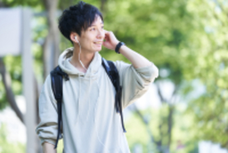 若年層も要注意、イヤホン難聴対策を今すぐ！大正健康ナビが診断コンテンツなどを新たに公開