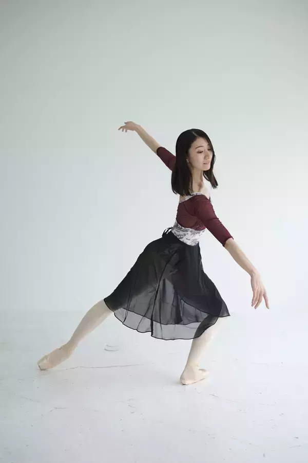 「新国立劇場ダンサー3名による共同開発プロジェクト、発売日決定！」の画像