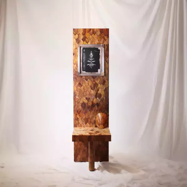 「物質調律家・山崎タクマ　世界最大のデザイン展ミラノサローネに出展　モノと生命の境界を探る ― 自身を"モノ"として展示」の画像