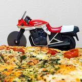 「●1000個限定生産●SUZUKI KATANA 型ピザカッター「ピザカッターナ」レッド 、予約販売開始！」の画像1