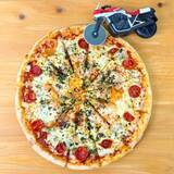 「●1000個限定生産●SUZUKI KATANA 型ピザカッター「ピザカッターナ」レッド 、予約販売開始！」の画像3